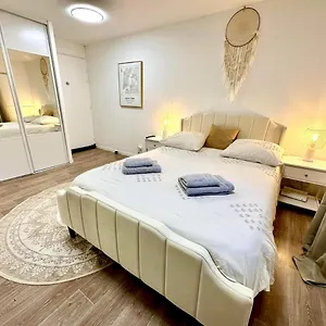 Mamzelle Toutapie Coeur Historique De Appartement